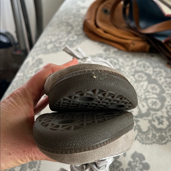 Adidas White and Black Sambas, size 10, - Picture 5 of 6